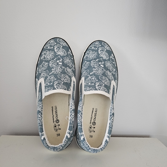 POKEMON x ITS DEMO Limited Collab Denim Pokemon Floral Pattern Sneakers - Picture 3 of 10